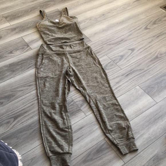 Senita Lounge Set - Picture 5 of 11